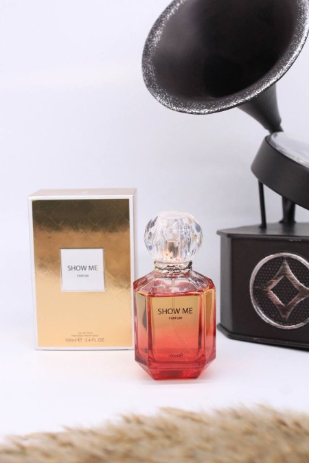 عطر نسائي Show Me <br> <span class='text-color-warm'>سيتوفر قريباً</span>